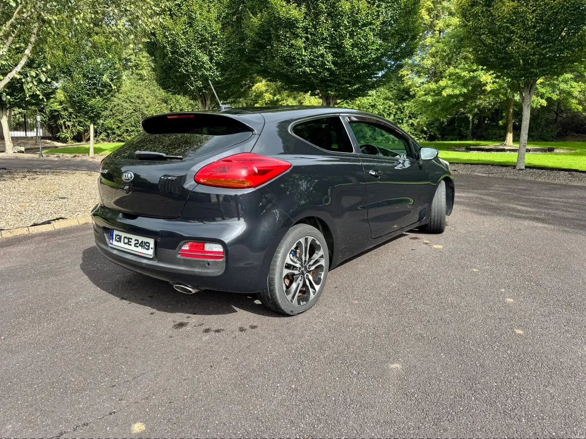 Kia Proceed 2013, 1.6L Diesel, - Image 5