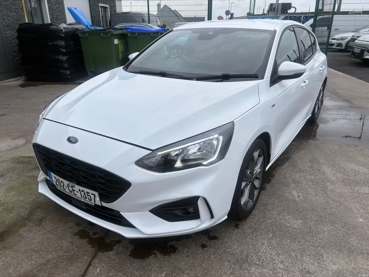 Ford Focus 2020 - Image 2