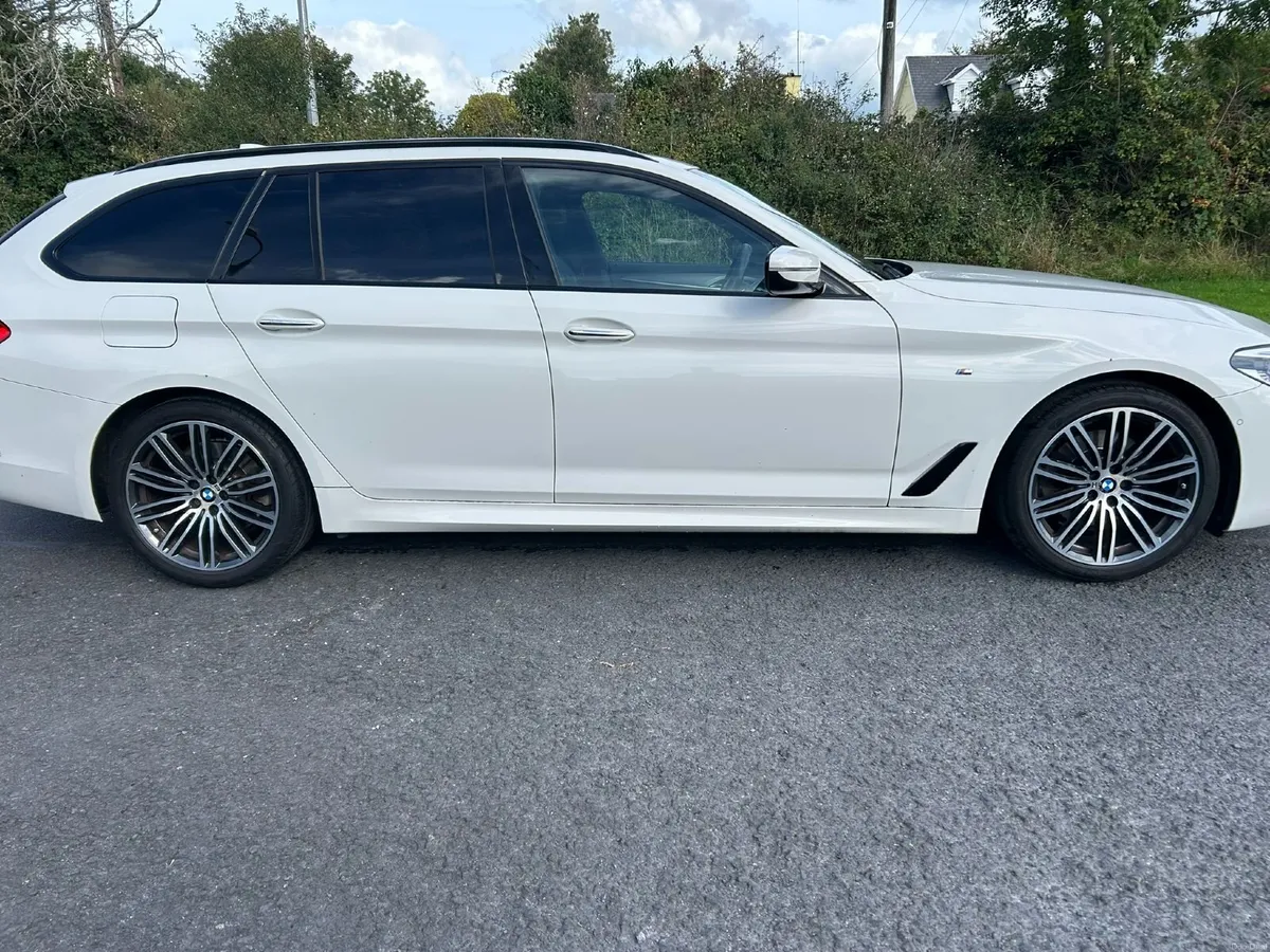 2018 BMW 520d M Sport Touring Auto - High Spec - Image 2