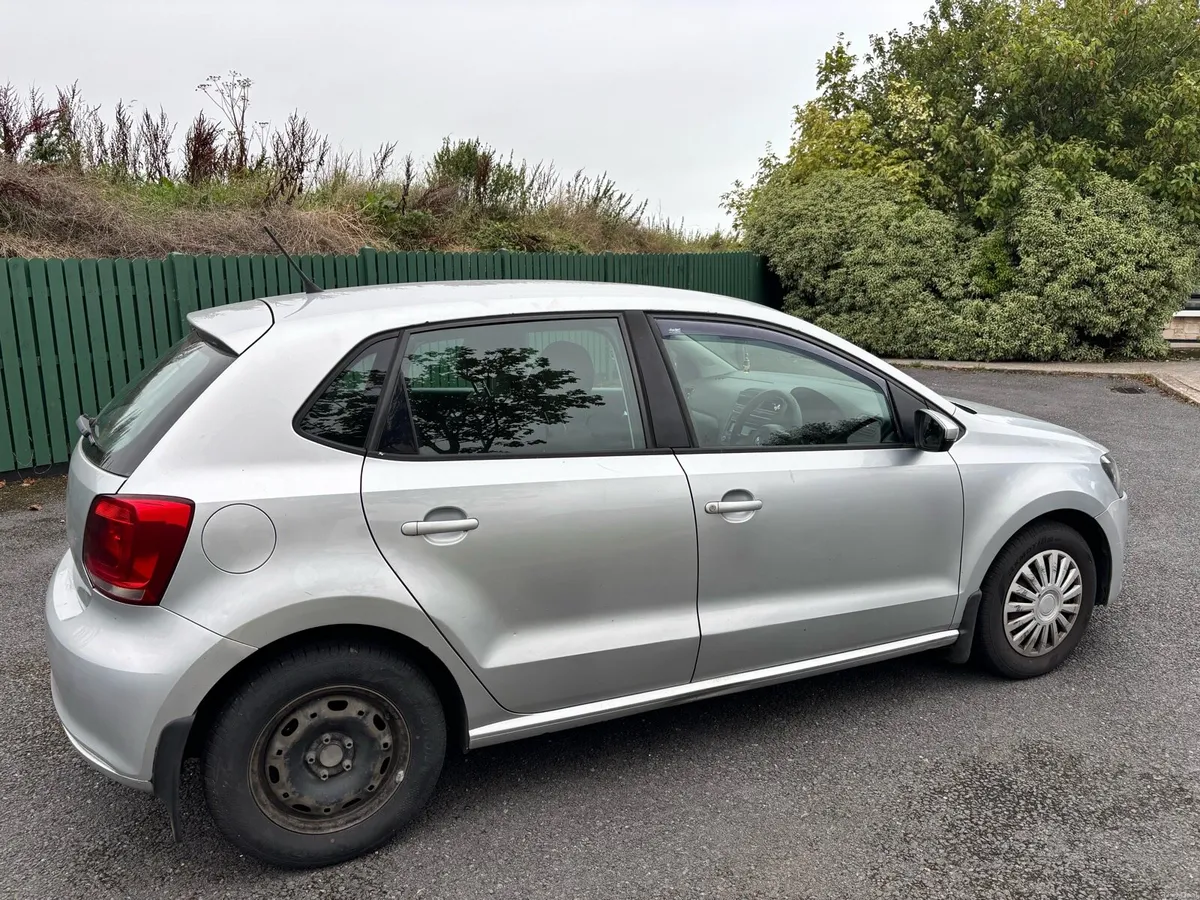2011 Volkswagen Polo - Image 4