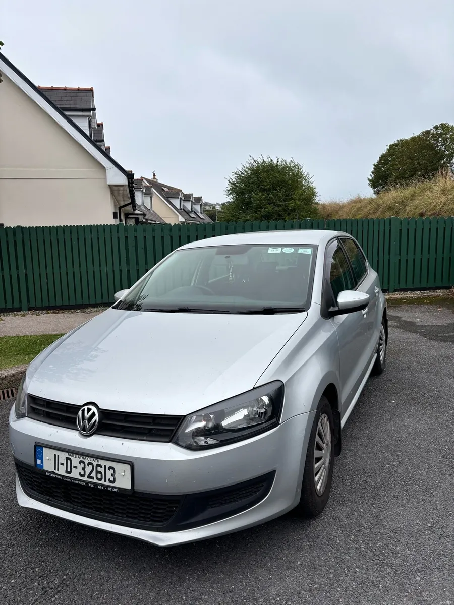 2011 Volkswagen Polo - Image 2