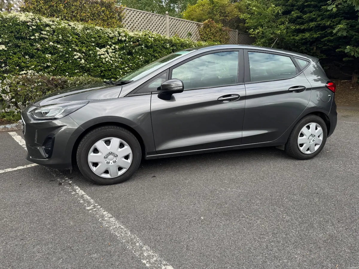 Ford Fiesta in exceptional cond & warranty - Image 3