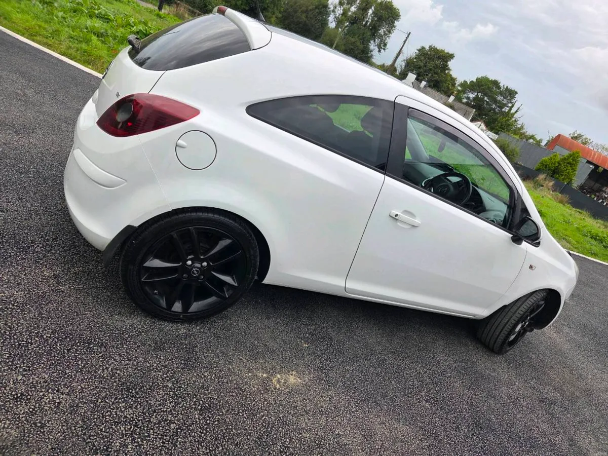 Opal Corsa - Image 2