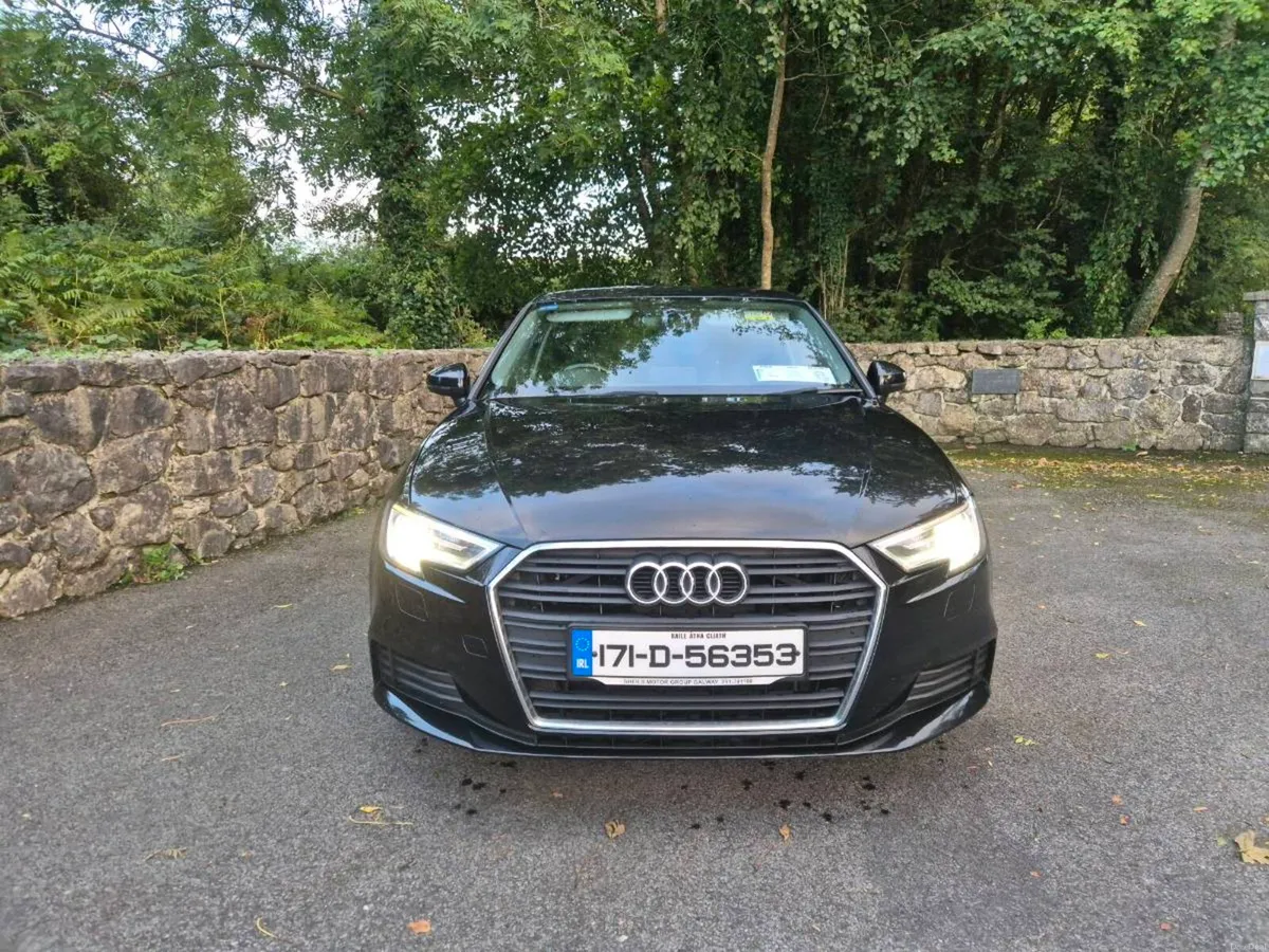 17 AUDI A3.  RARE 3 DOOR 2LT - Image 2