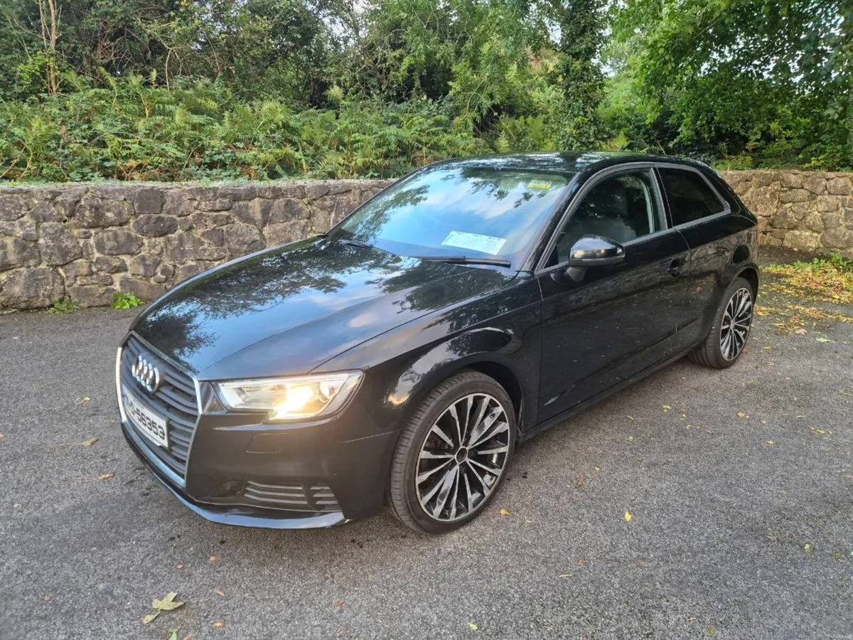 17 AUDI A3.  RARE 3 DOOR 2LT - Image 3