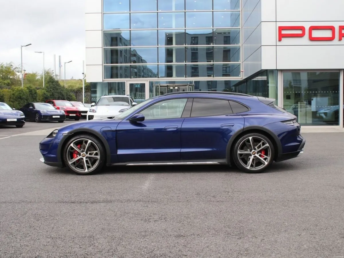 Porsche Taycan 4S Cross Turismo - Image 3