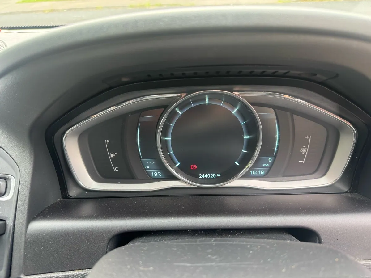 Volvo xc60 - Image 4