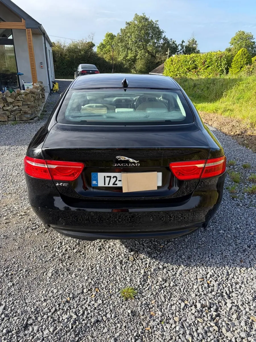 Jaguar XE 2017 - Image 3