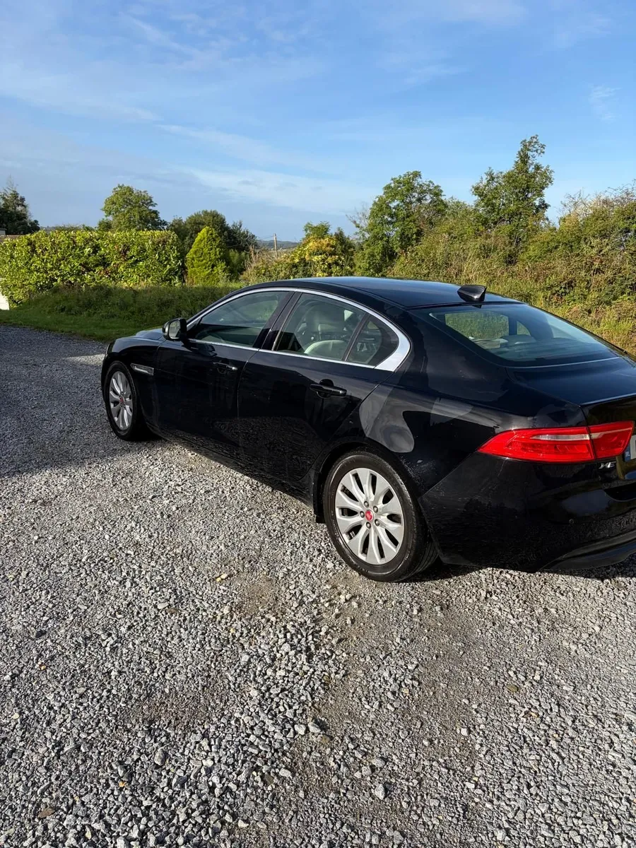 Jaguar XE 2017 - Image 5