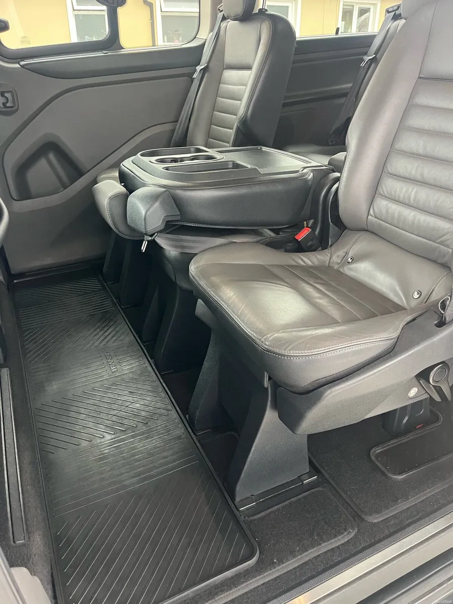 Ford Tourneo - Image 4