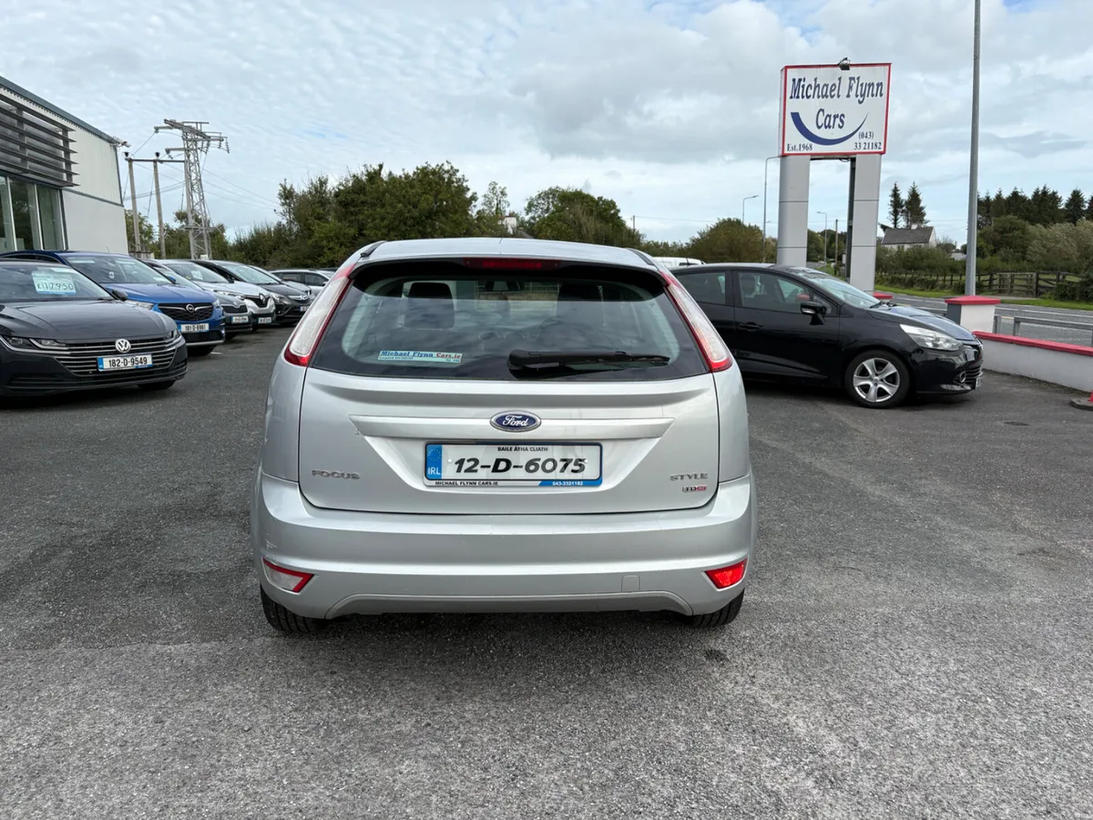 Ford Focus 1.6TDCi Style 5dr 2012 - Image 2
