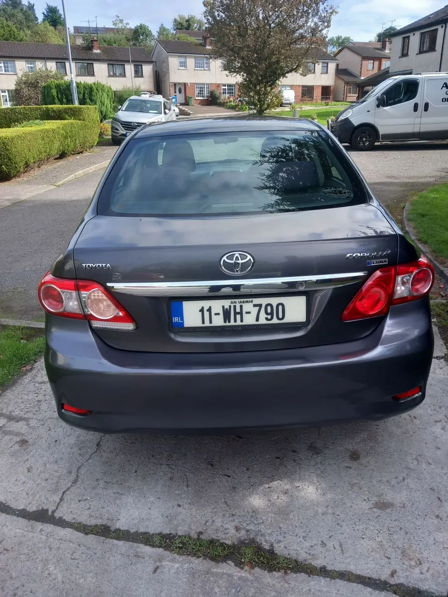 Toyota Corolla 2011 - Image 2