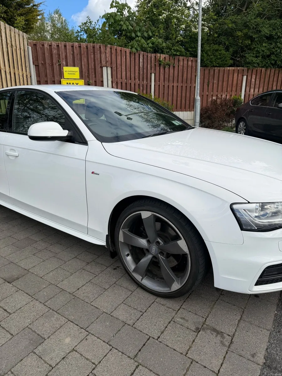 2015 Audi A4 S-Line Ultra - Image 4