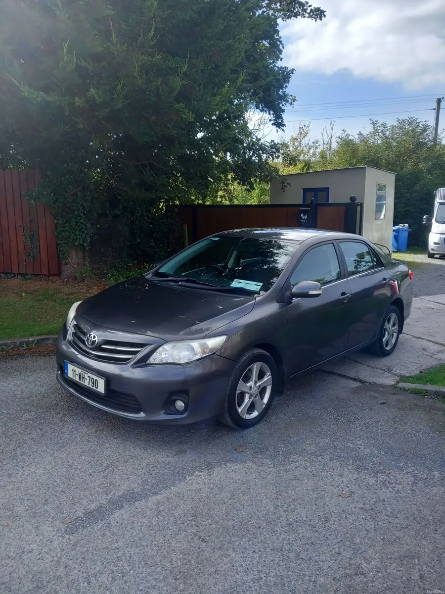 Toyota Corolla 2011 - Image 1