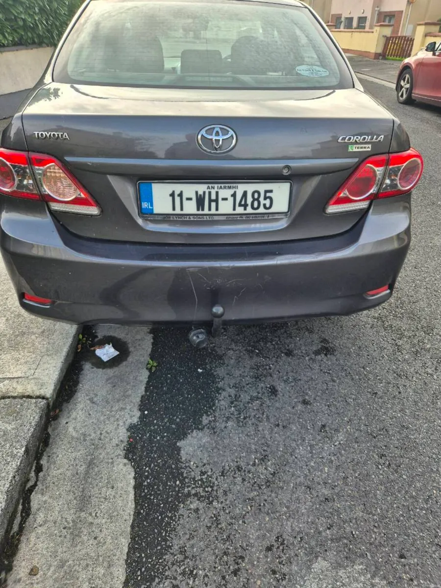 Toyota corolla - Image 3