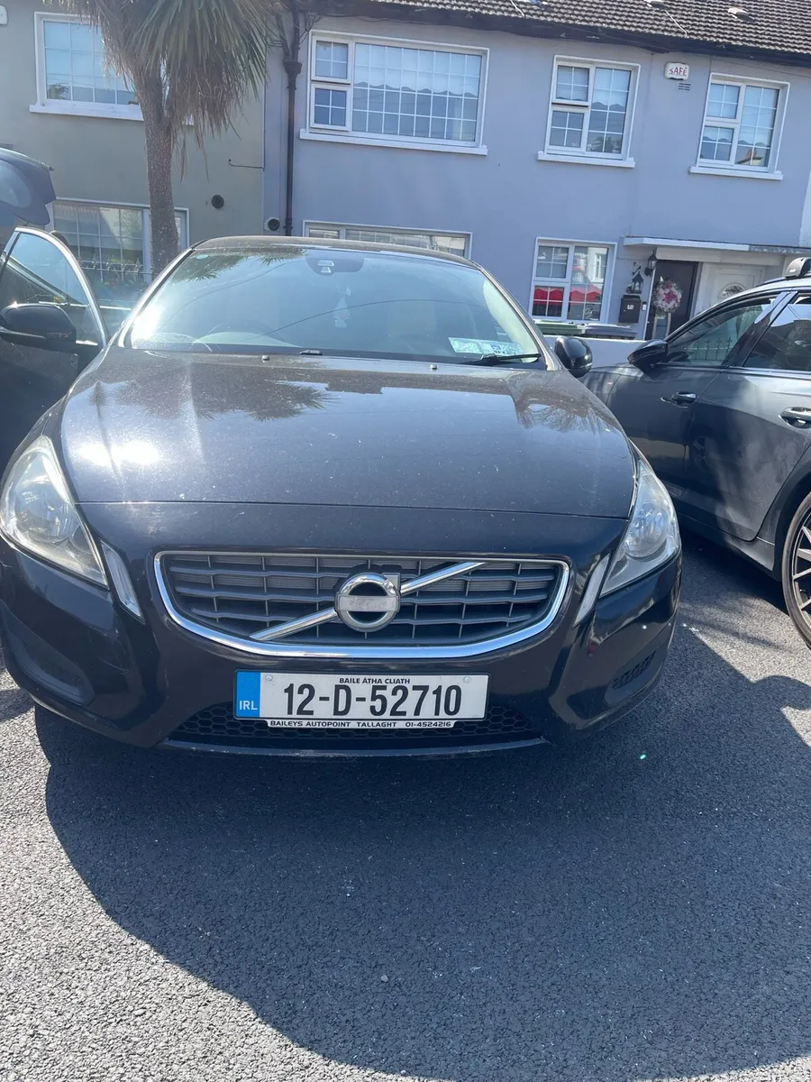 Volvo s60 - Image 2