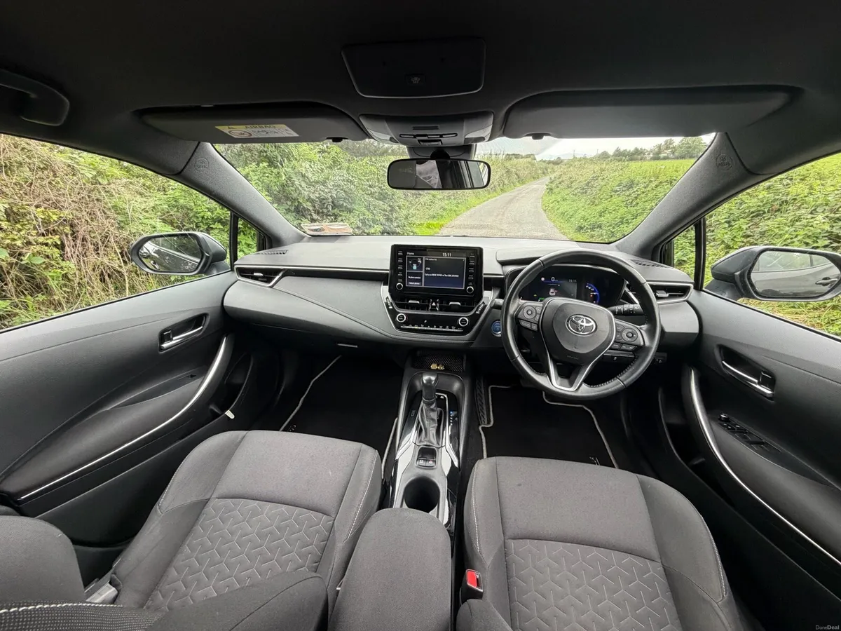 Toyota Corolla - Image 6