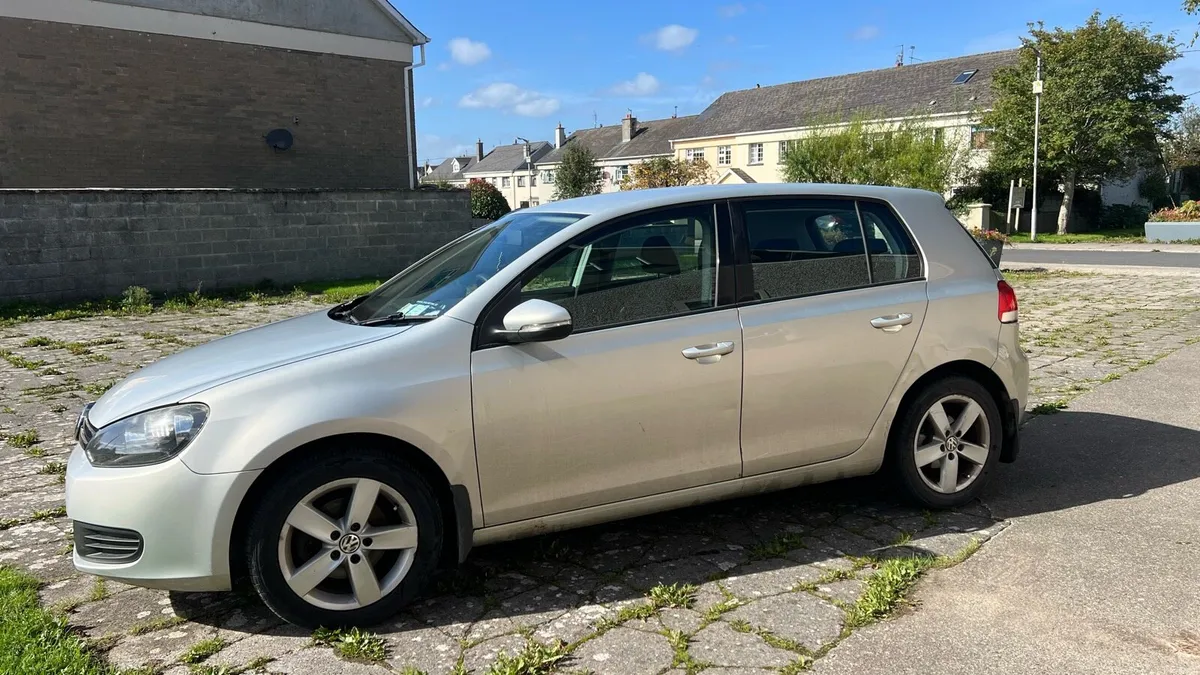 Car - Image 2