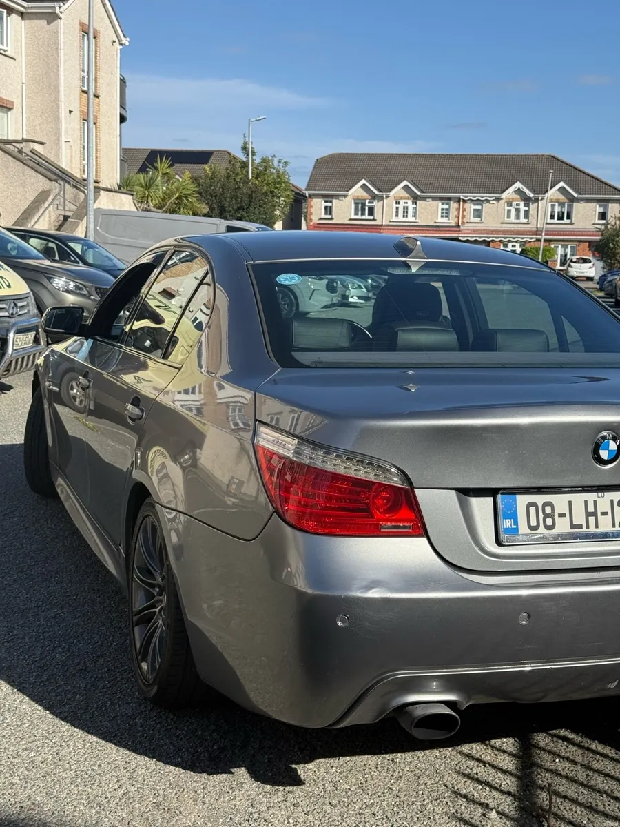 BMW 5-Series 2008 - Image 4