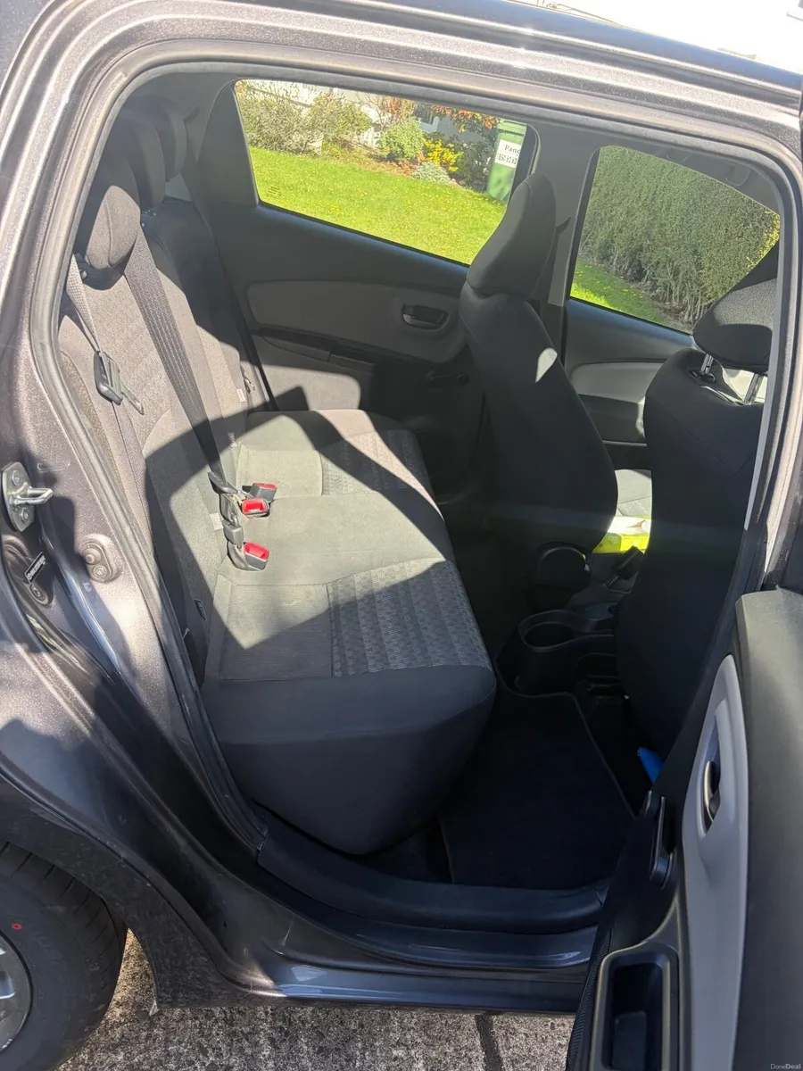 Toyota Yaris 2016 - Image 3