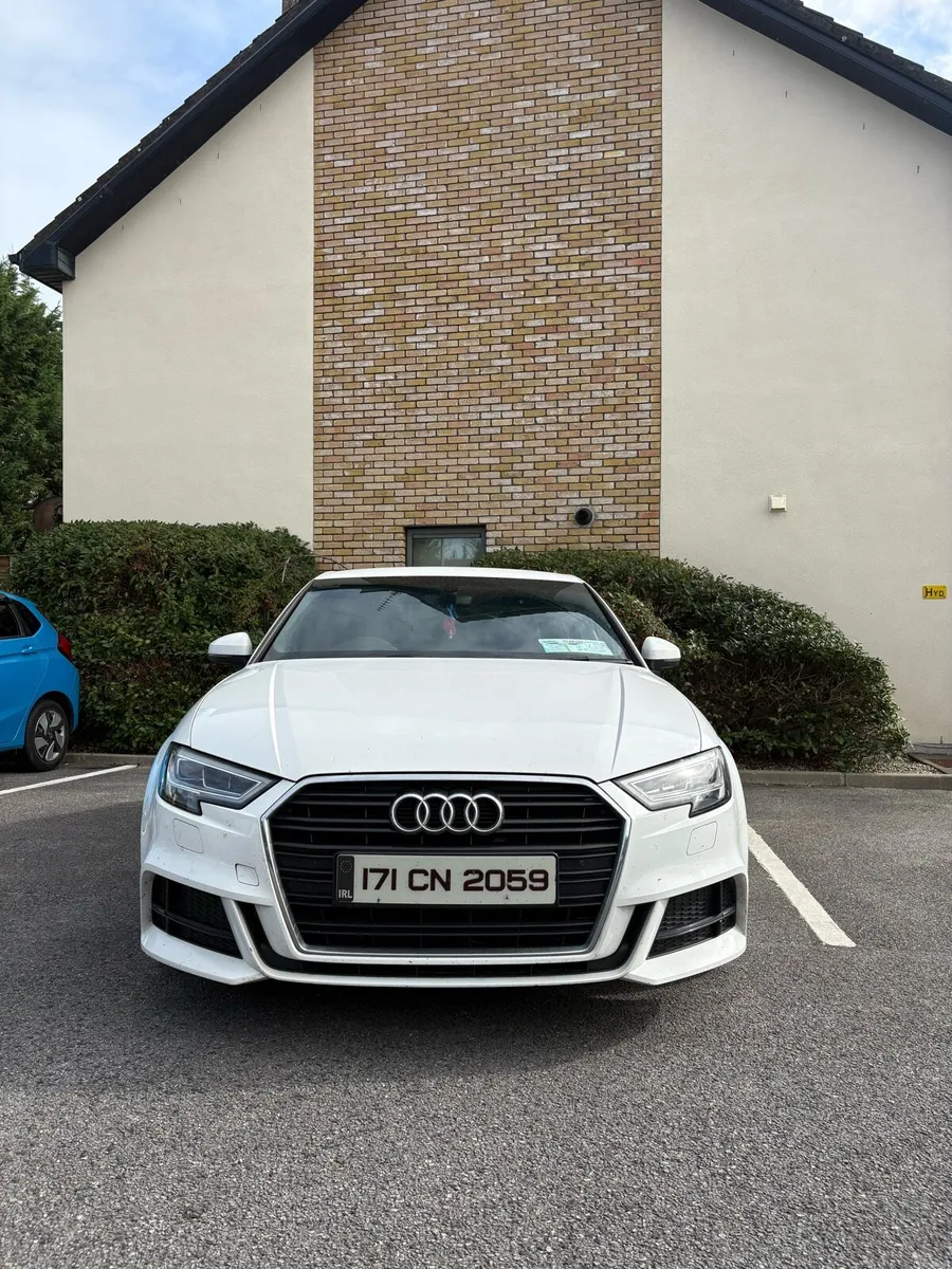 Audi A4 S Line 1.6 Diesel - Image 2