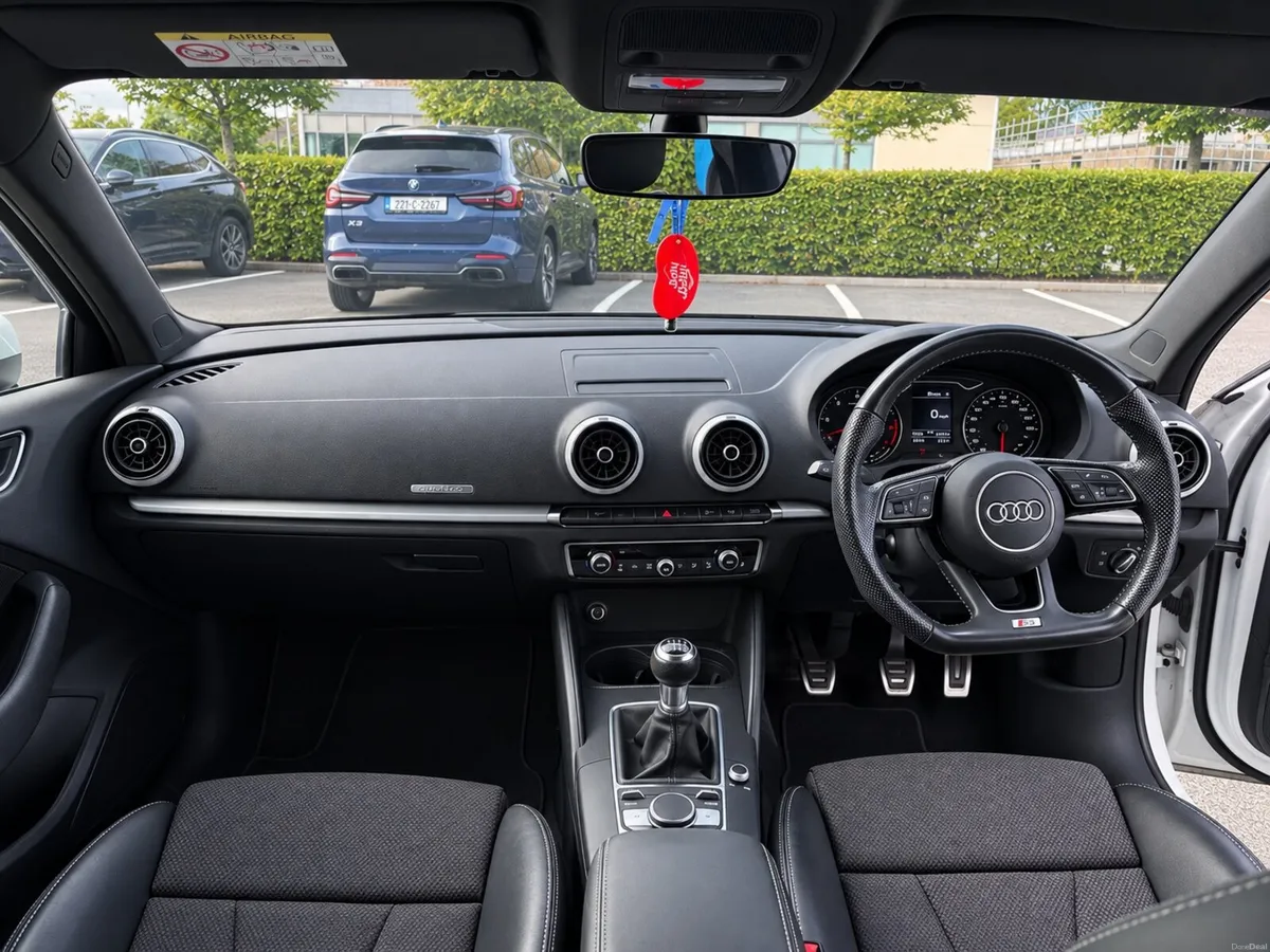 Audi A4 S Line 1.6 Diesel - Image 5