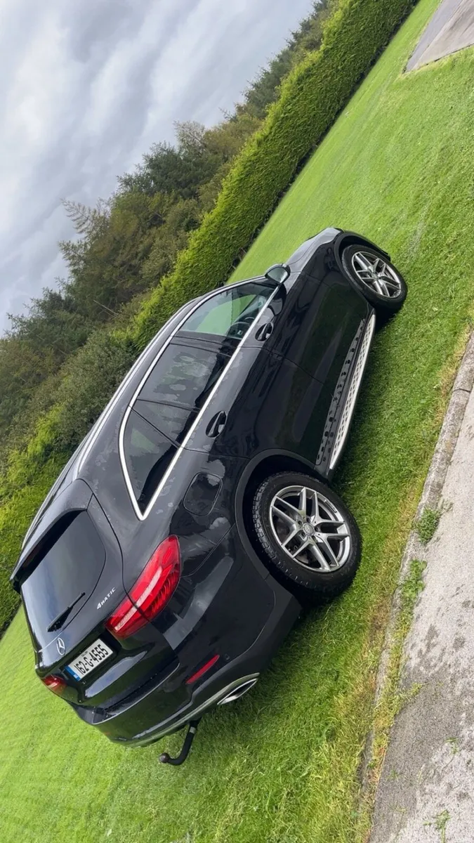 Mercedes AMG GLC220 - Image 2