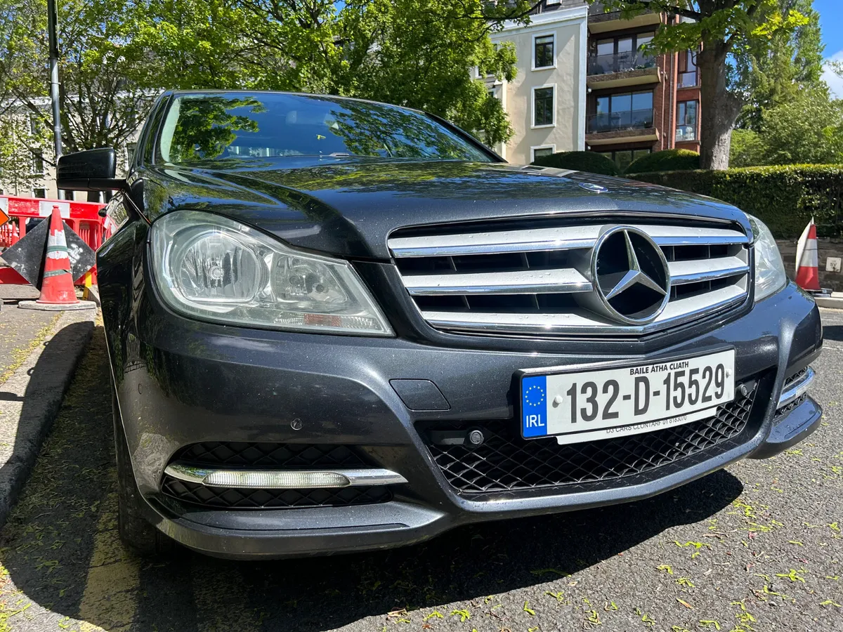 2013 MERCEDES C CLASS MANUAL LEATHER INTERIOR - Image 1