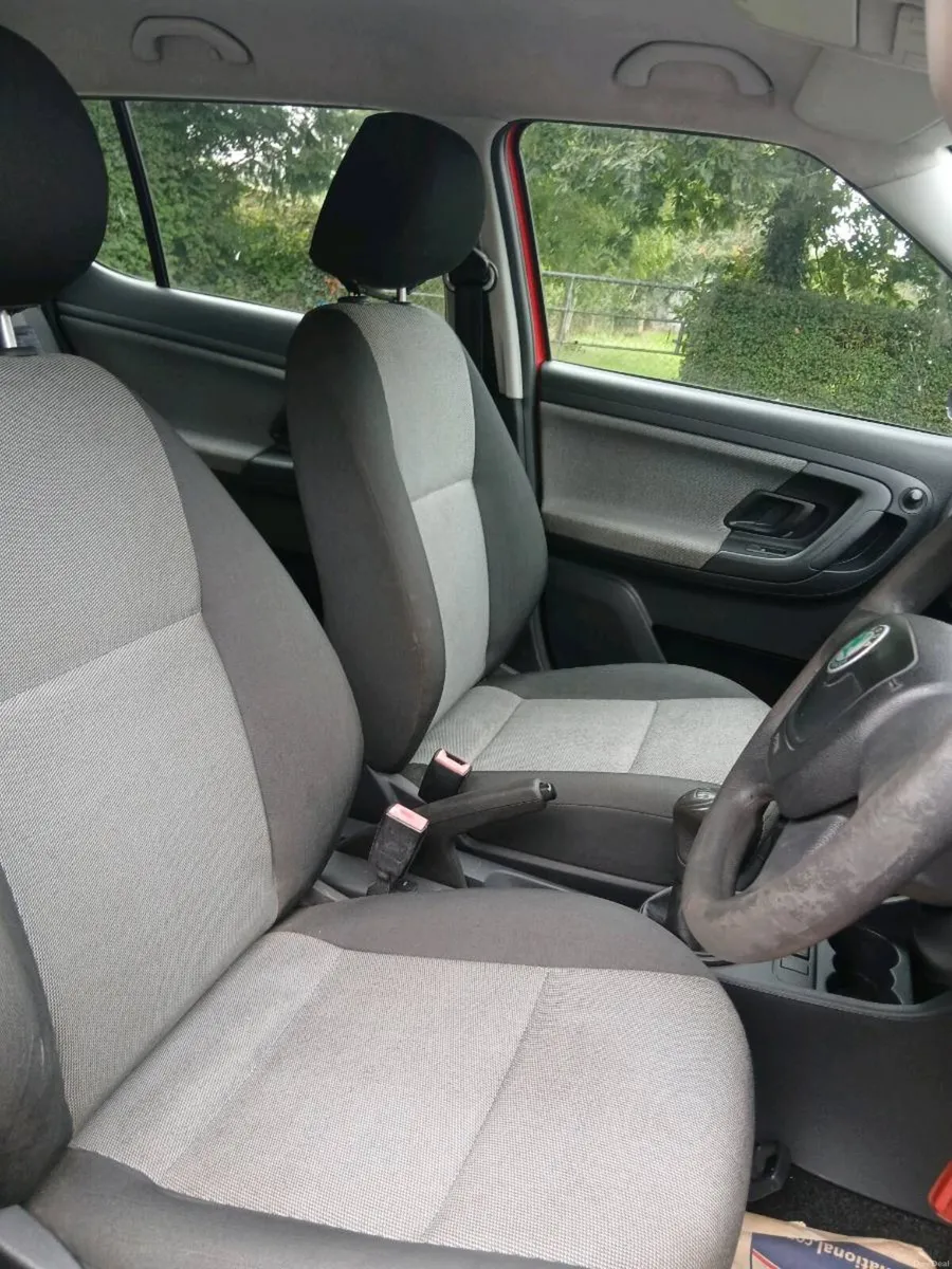 Car - Image 5
