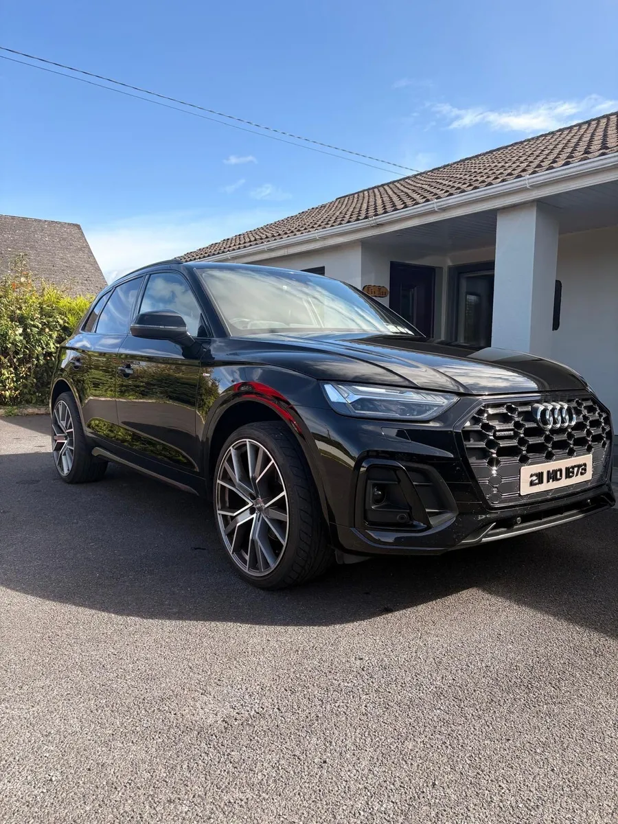 Audi Q5 S Line Quattro 40TDI - Image 1