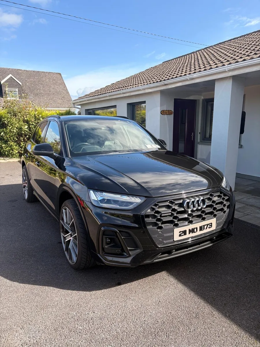 Audi Q5 S Line Quattro 40TDI - Image 3