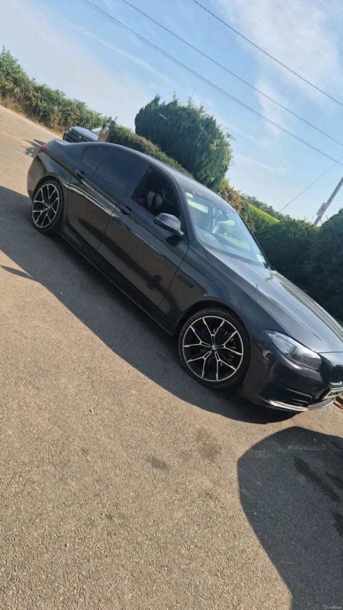 Car - Image 2
