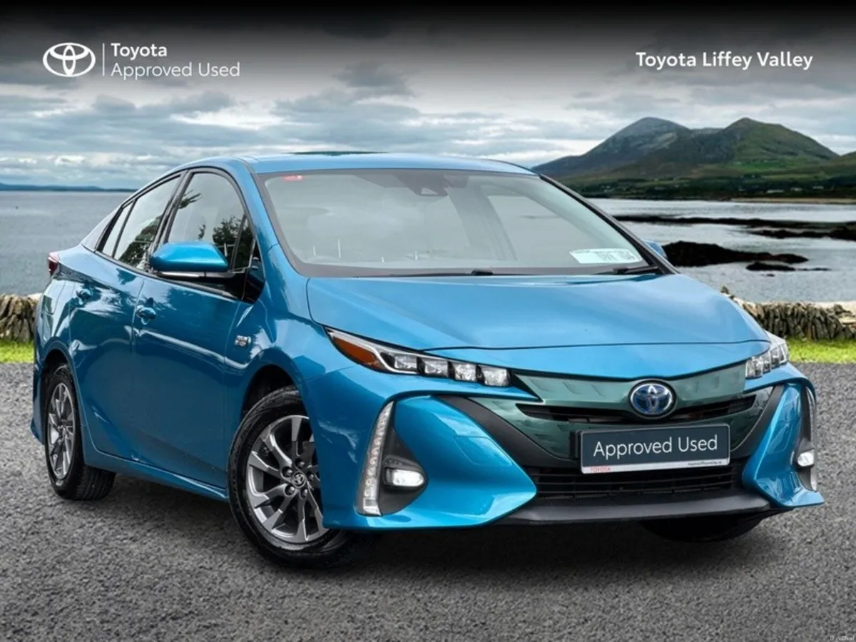 Toyota Prius PRIUS PHEV BUSINESS EDITION - Image 1