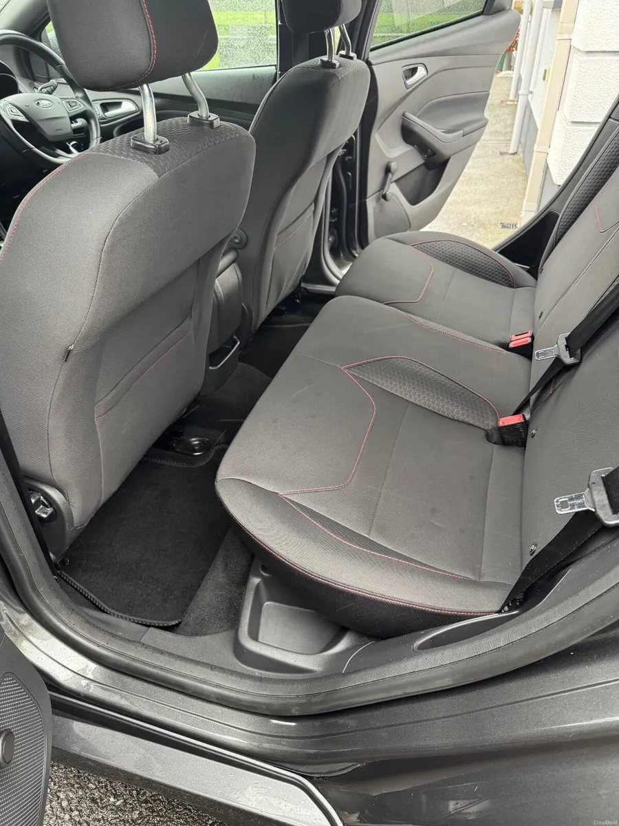 Ford Focus 2018 - Image 6
