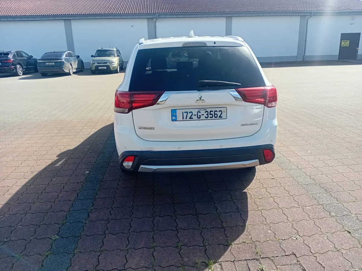 172 MITSUBISHI OUTLANDER 4X4 - Image 6