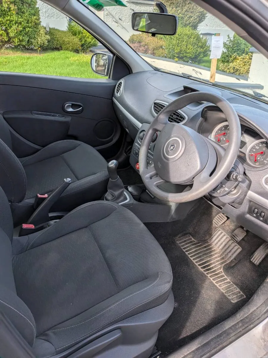 Renault Clio 2010 1.2L (2027 Tax and NCT) - Image 5