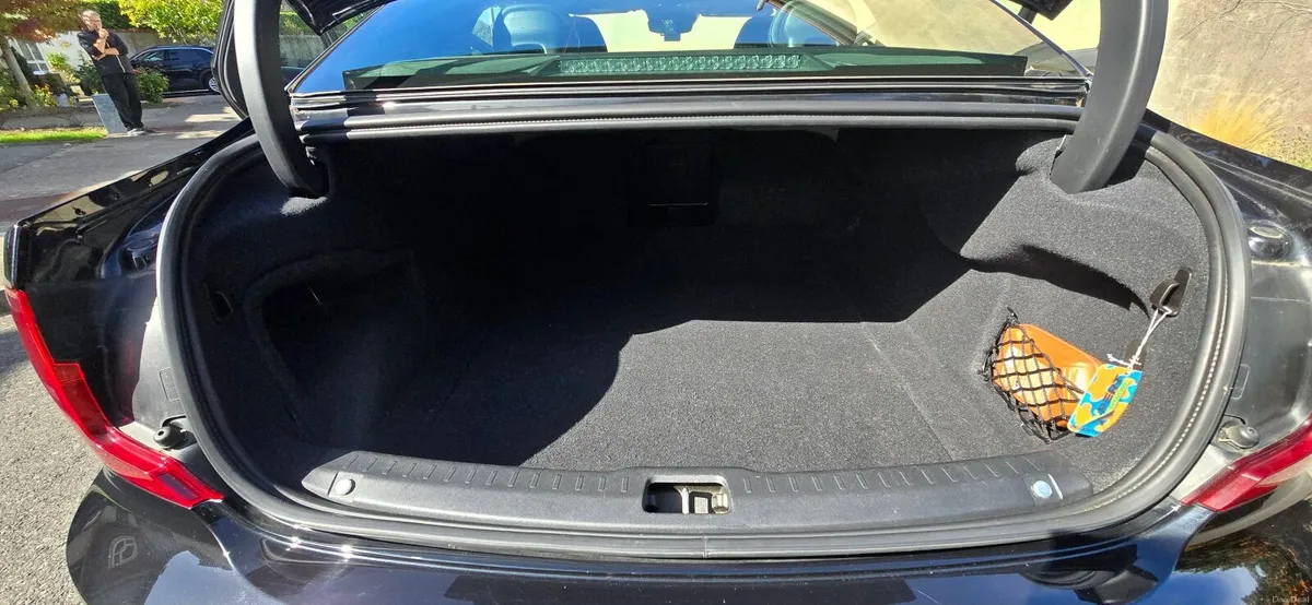 Volvo S90 D4R 2019 - Image 4