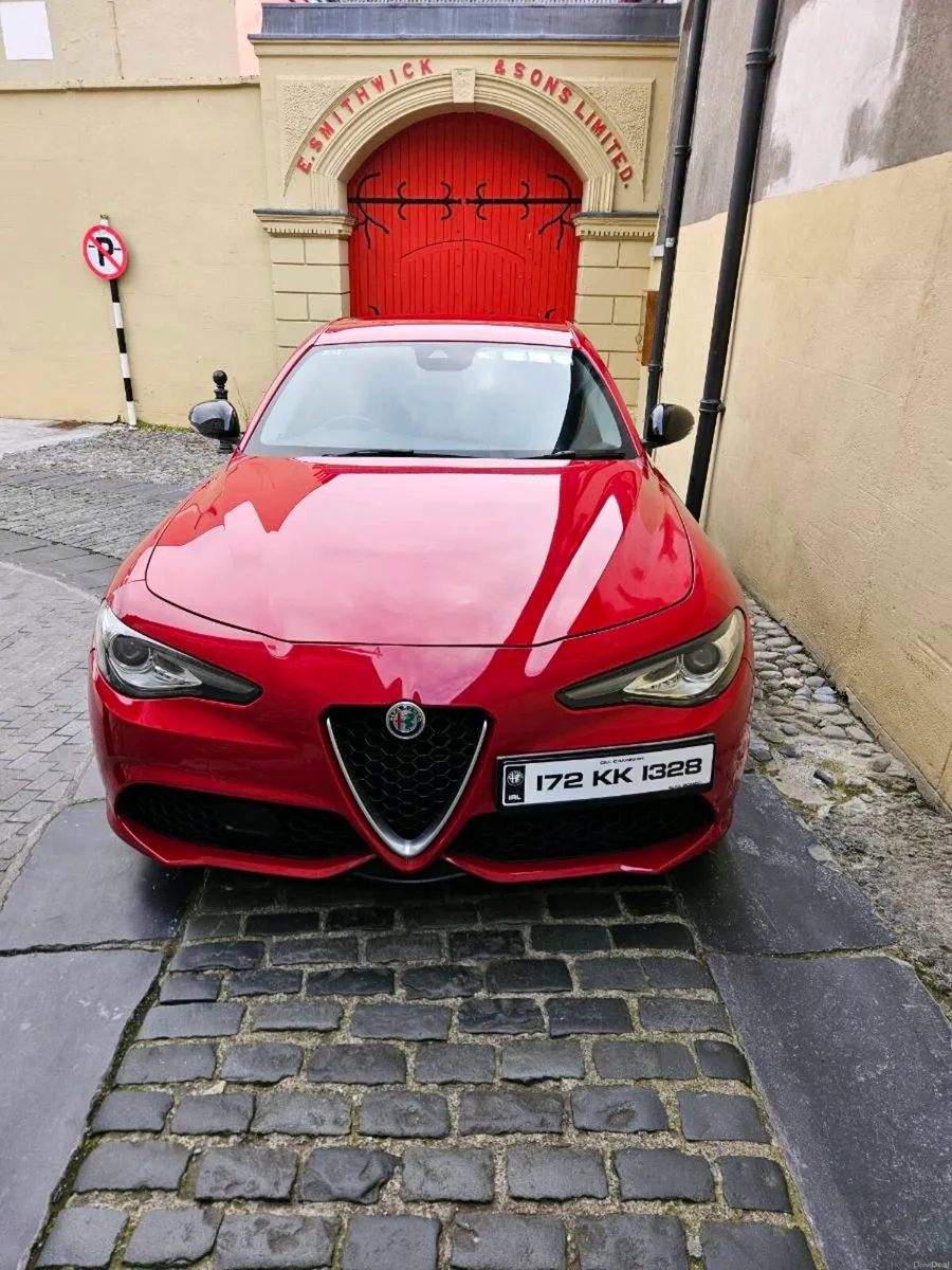 Alfa Romeo Giulia Speciale 2.2td 180bhp rwd - Image 6