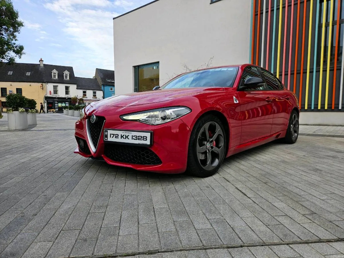 Alfa Romeo Giulia Speciale 2.2td 180bhp rwd - Image 1