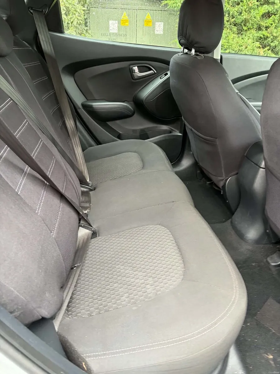 Hyundai ix35 1.7L Diesel New nct 08/27 low km - Image 6