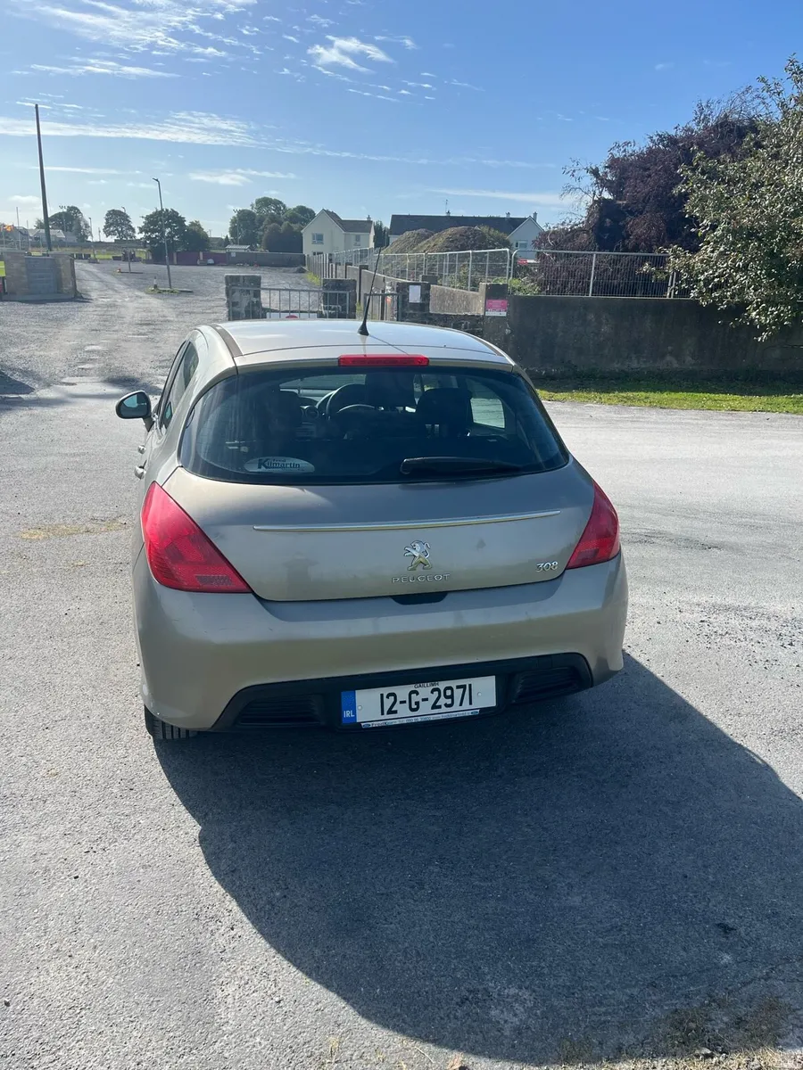2012 Peugeot 308 test 09/27 - Image 3