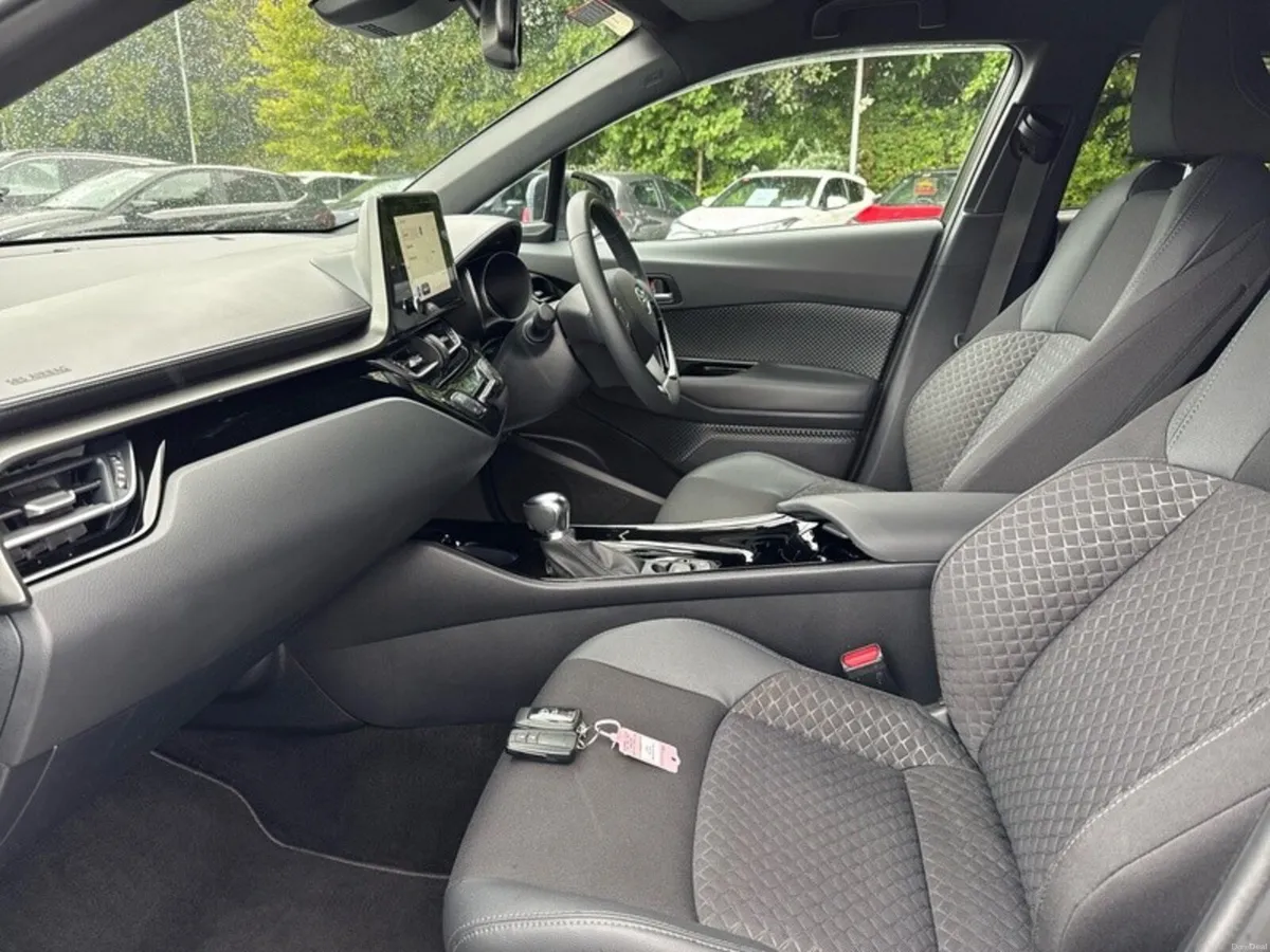 Toyota C-HR C-HR HYBRID SPORT - Image 6