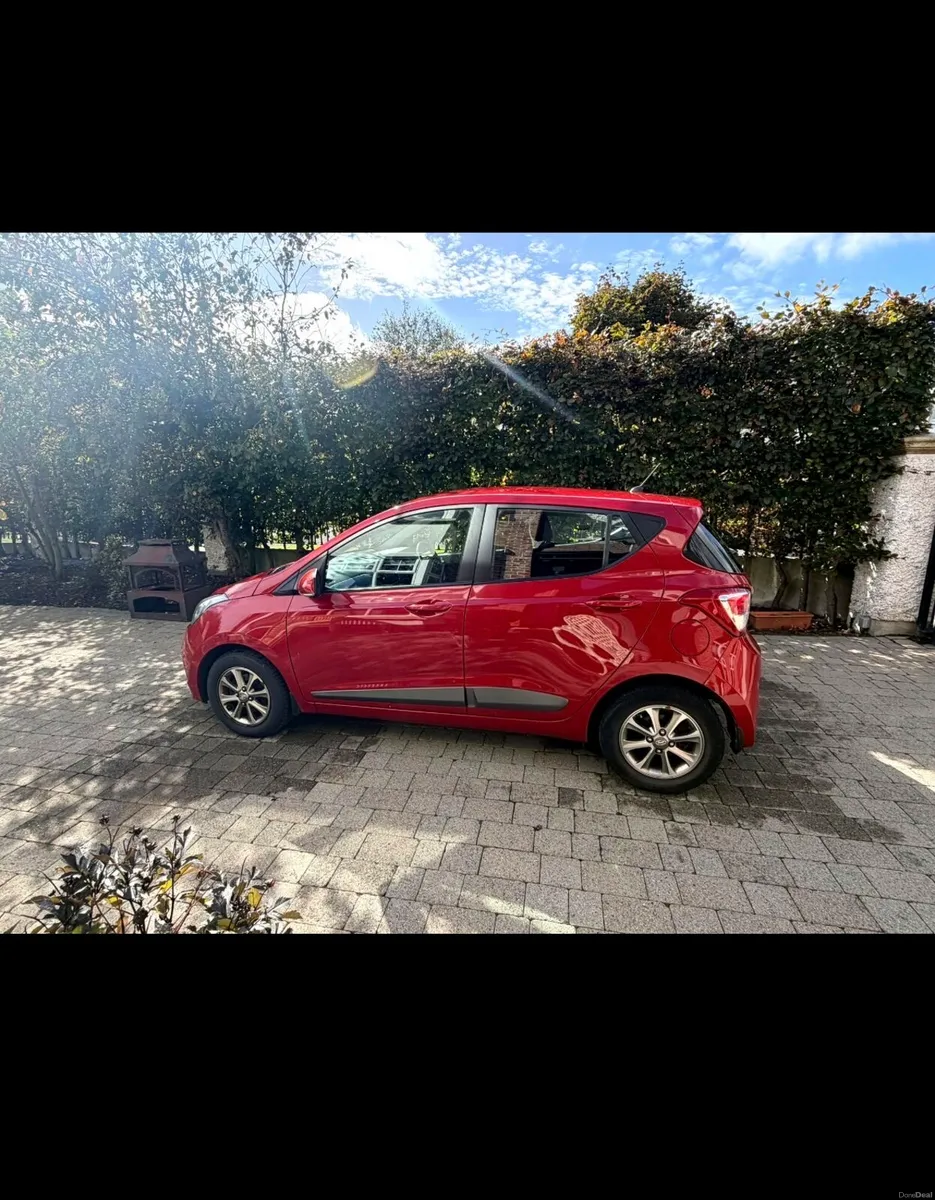 Hyundai i10 - Image 2