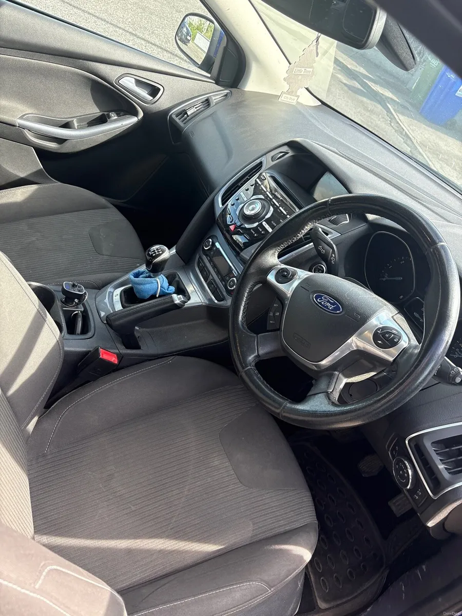 142 ford focus - Image 2