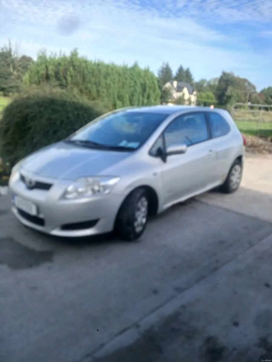 Toyota auris van - Image 1