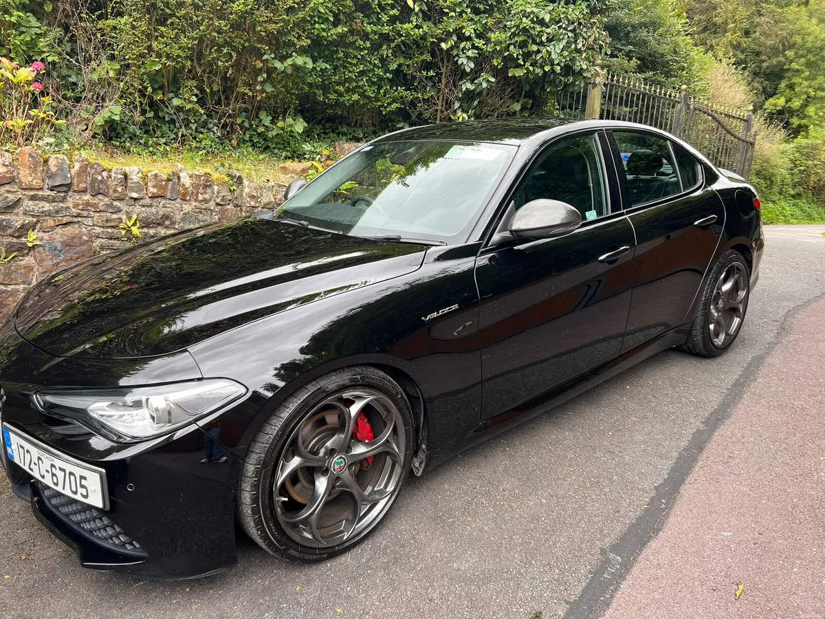 2017 Alfa Romeo Guilia Veloce - Image 3
