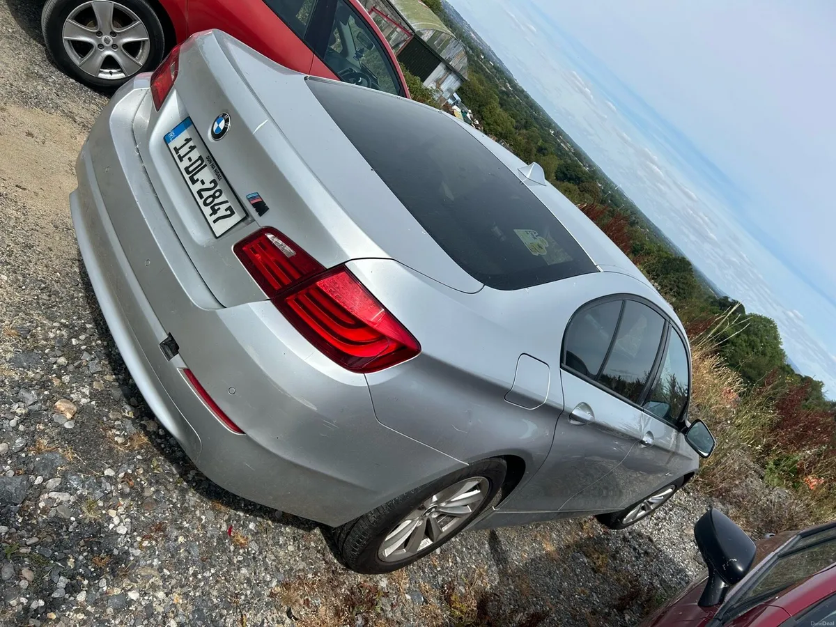 2011 bmw 520D - Image 2