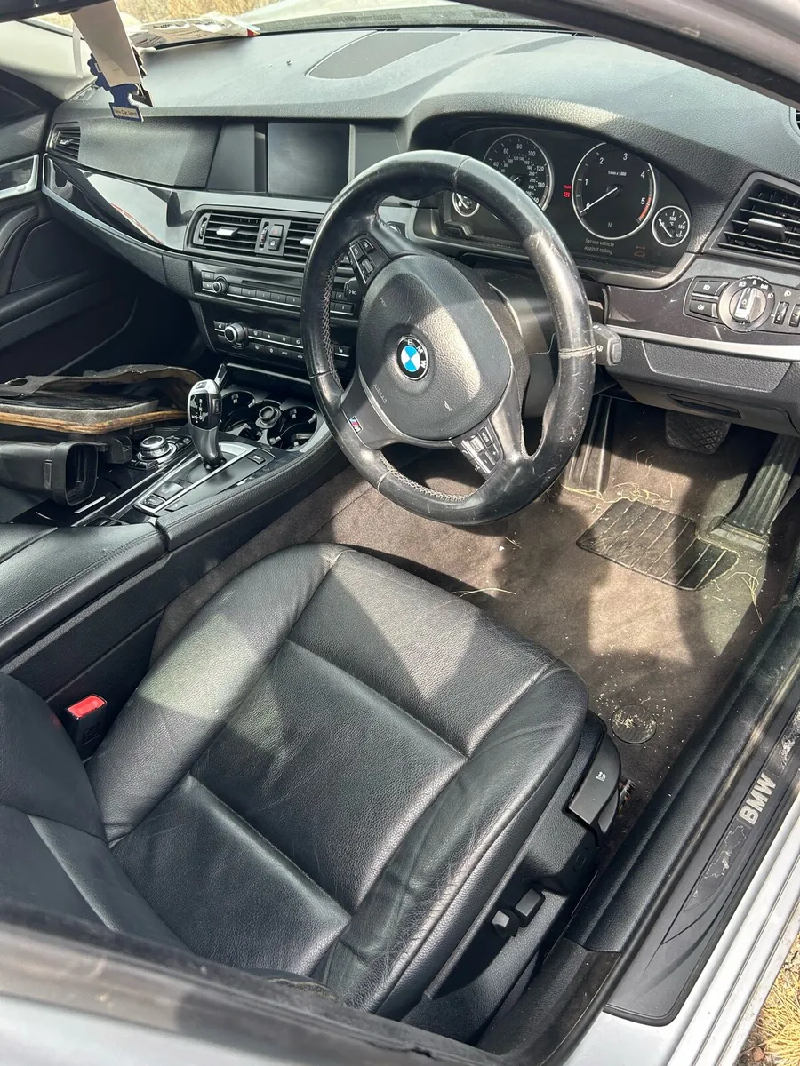 2011 bmw 520D - Image 3