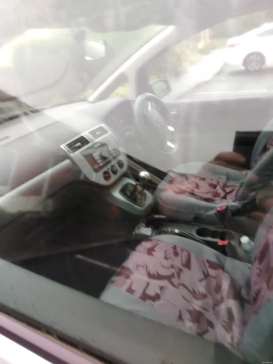 Ford Focus C-Max 2007 - Image 2