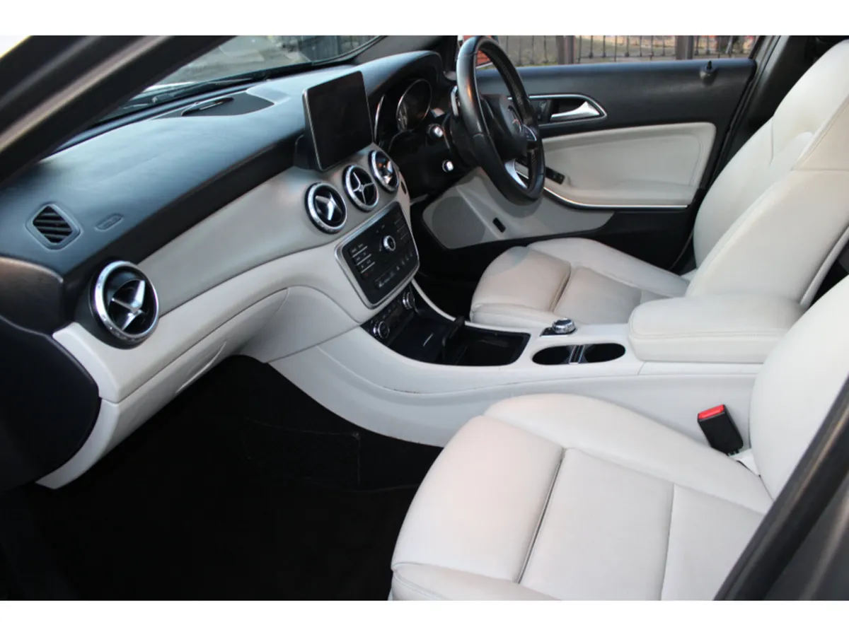 162 Mercedes GLA Automatic - Image 2